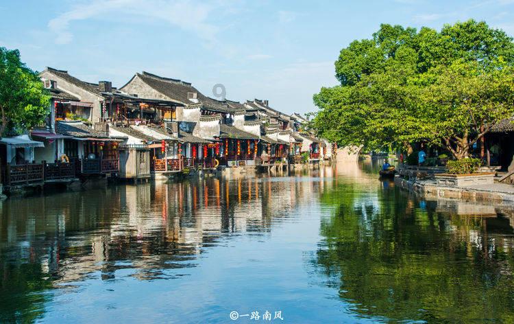 哪些症状是结肠癌的早期预警,如何及时发现?-专业问答网站,解决您的问题